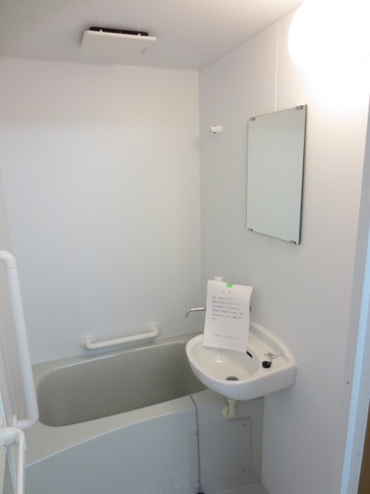 物件内観写真9　(バス／シャワールーム等)