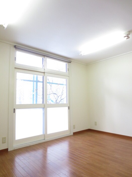 物件内観写真14　(居室)