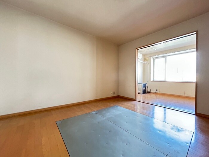 物件内観写真5　(居室)