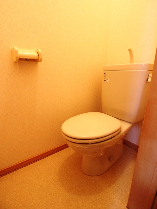 物件内観写真8　(トイレ)