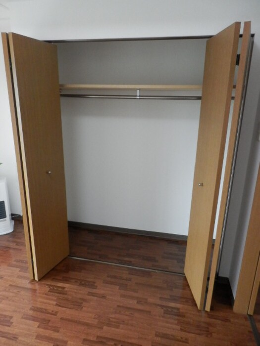 物件内観写真10　(収納)