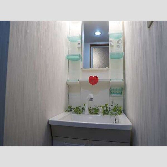 物件内観写真12　(洗面)