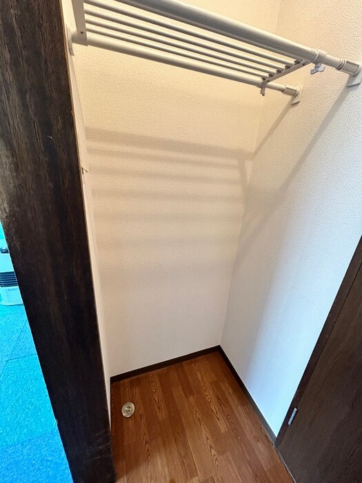 物件内観写真15　(洗濯機置場)