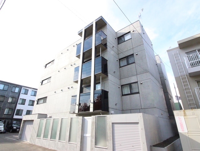 物件外観写真1　(外観写真)