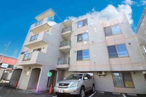 ファミリ－コ－ト平和通外観写真