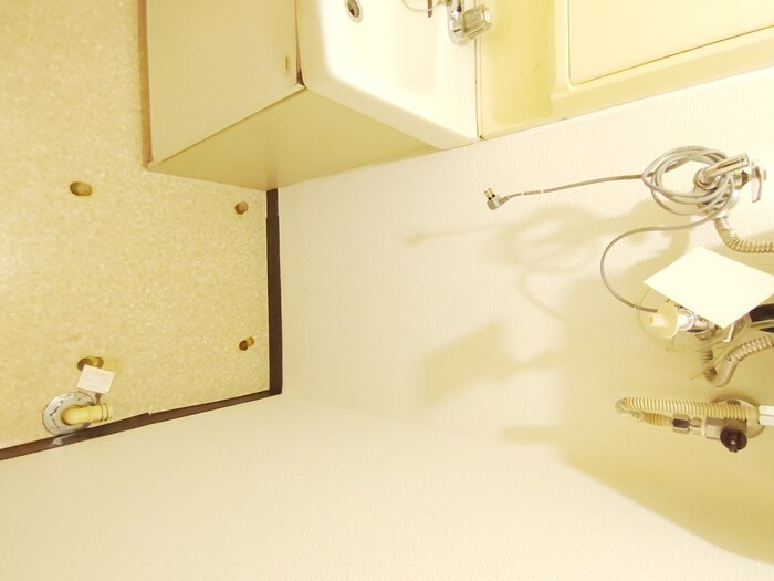 物件内観写真17　(洗濯機置場)