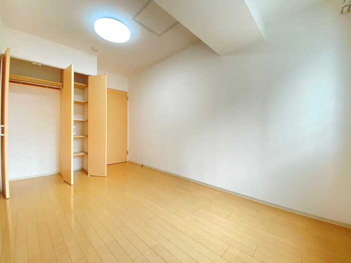 物件内観写真10　(居室)