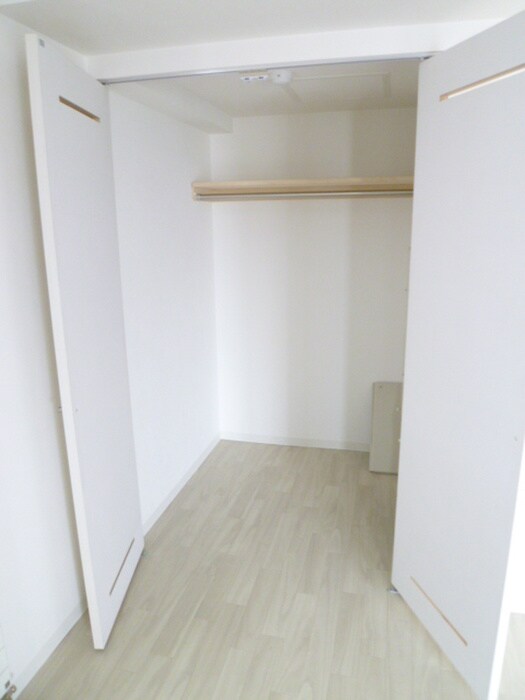 物件内観写真13　(収納)