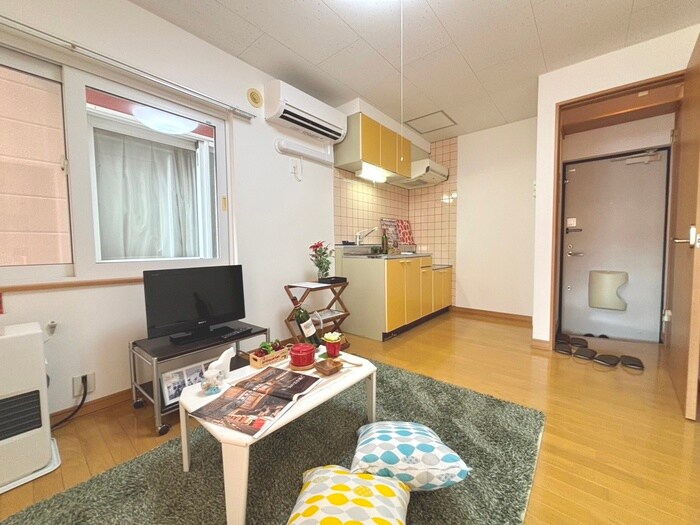 物件内観写真8　(居室)