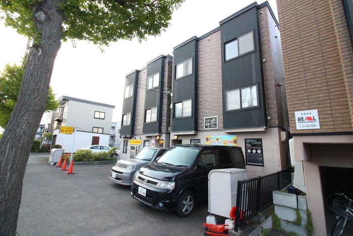 物件外観写真6　(外観写真)