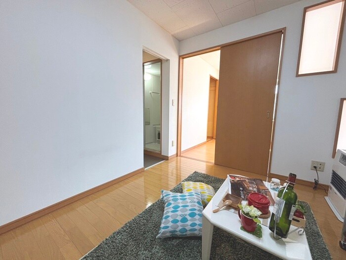 物件内観写真10　(居室)