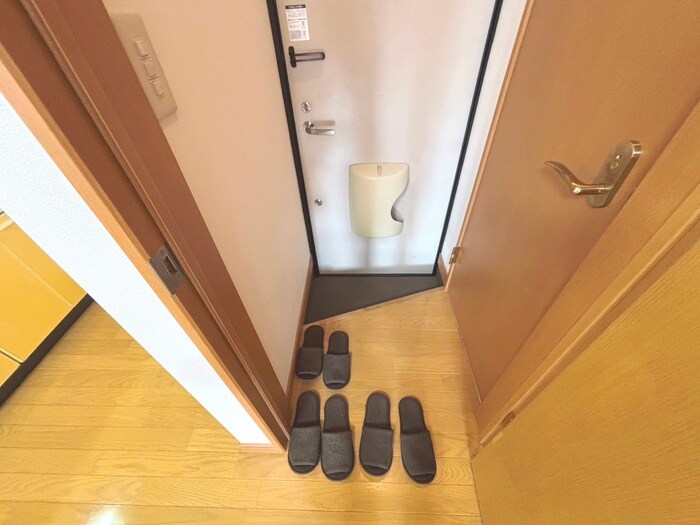 物件内観写真17　(玄関)