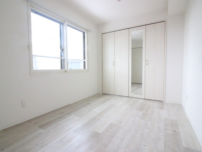 物件内観写真10　(居室)