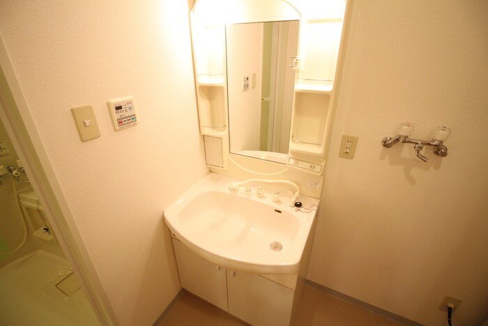 物件内観写真15　(洗面)