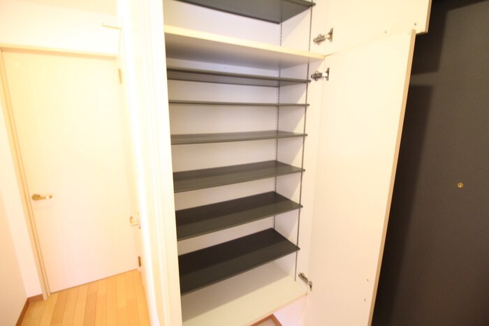 物件内観写真22　(靴箱)