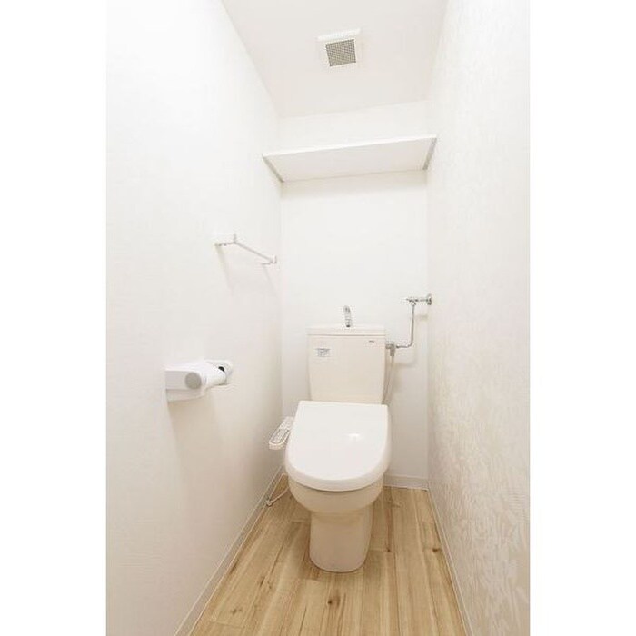 物件内観写真13　(トイレ)