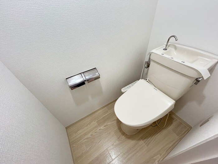 物件内観写真13　(トイレ)