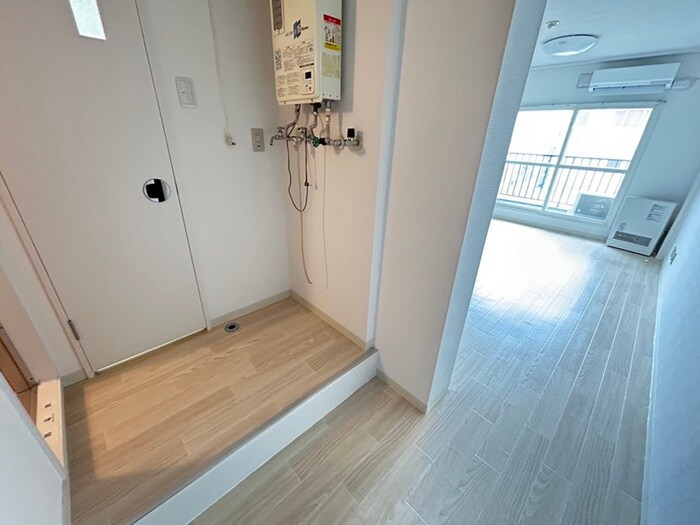 物件内観写真15　(洗濯機置場)