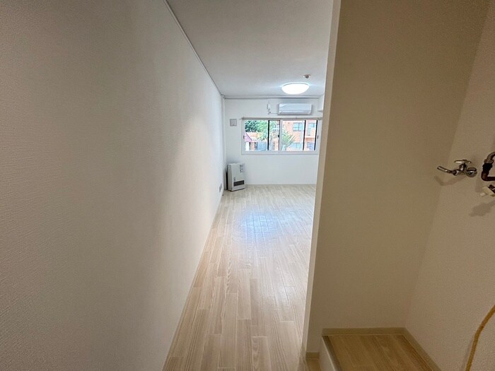 物件内観写真17　(廊下)