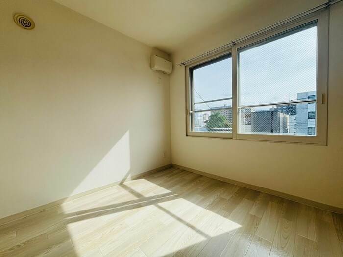 物件内観写真11　(居室)