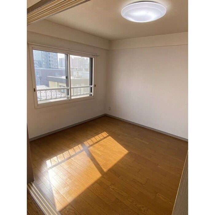 物件内観写真11　(居室)