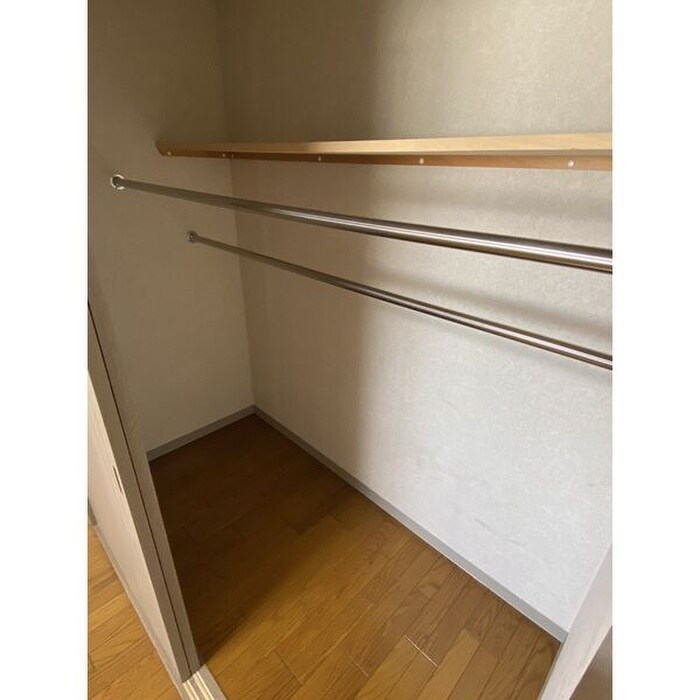 物件内観写真12　(収納)