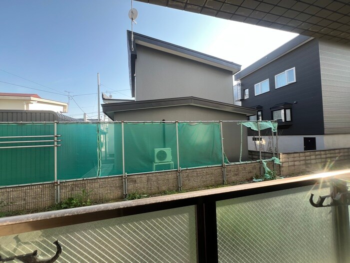 物件内観写真22　(室内からの展望)