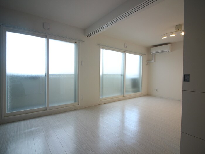 物件内観写真11　(居室)