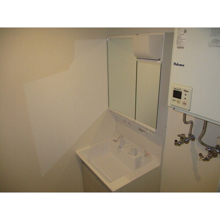 物件内観写真12　(洗面)