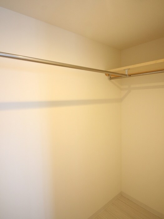 物件内観写真12　(収納)