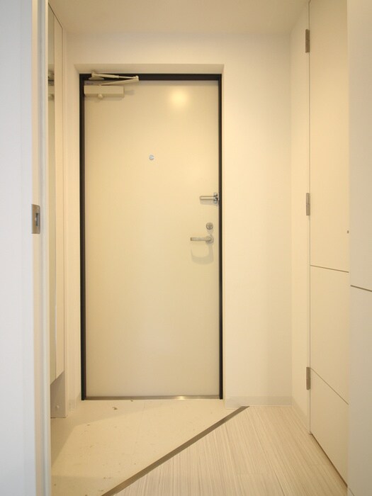 物件内観写真22　(玄関)