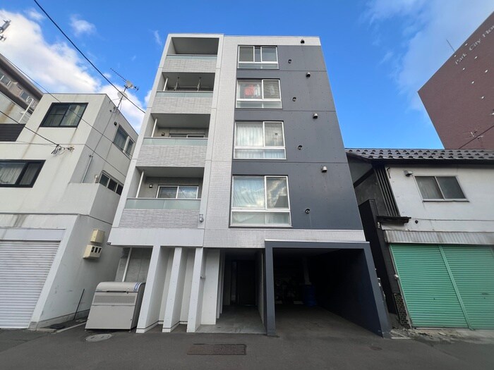 物件外観写真1　(外観写真)