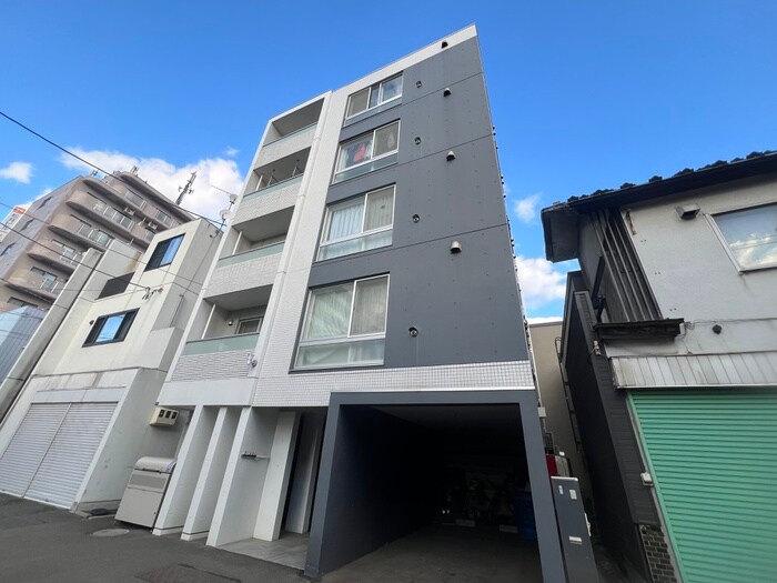 物件外観写真2　(外観写真)