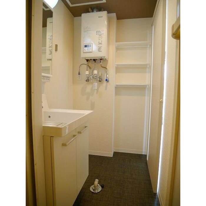 物件内観写真13　(洗面)