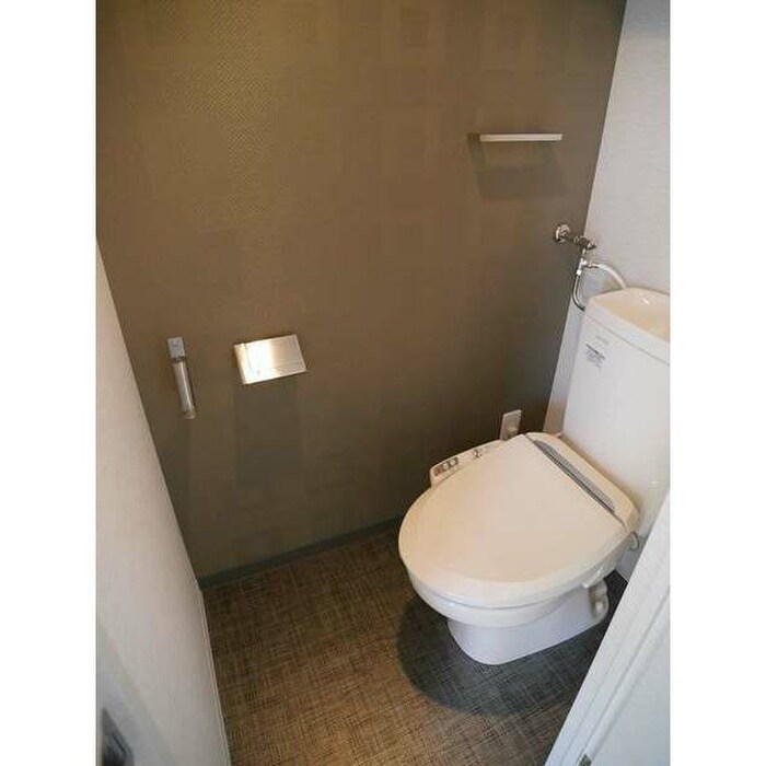 物件内観写真15　(トイレ)