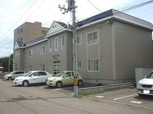 ＨＯＵＳＥ　ＲＯＹＡＬ外観写真