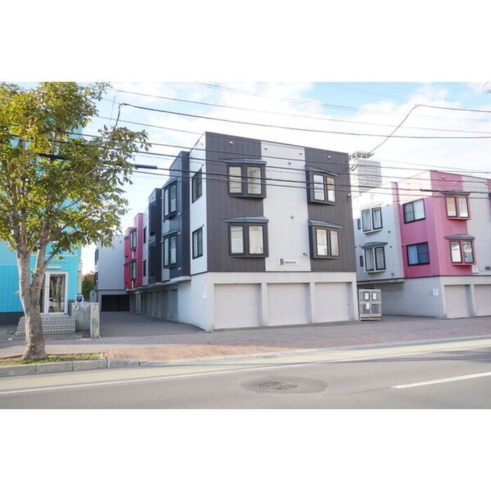 物件外観写真1　(外観写真)