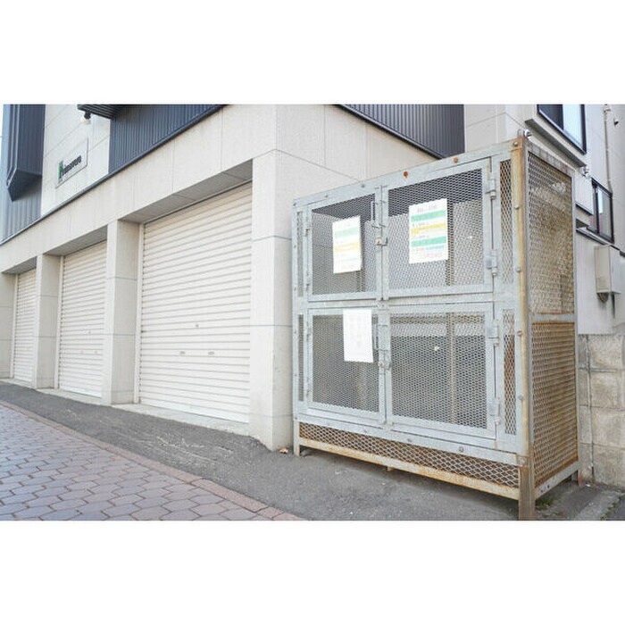 物件外観写真6　(建物設備)