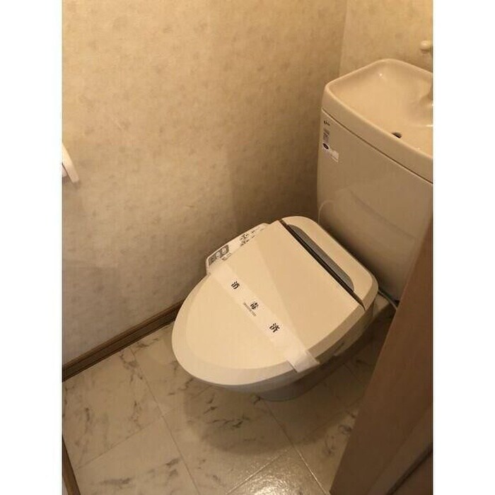 物件内観写真13　(トイレ)