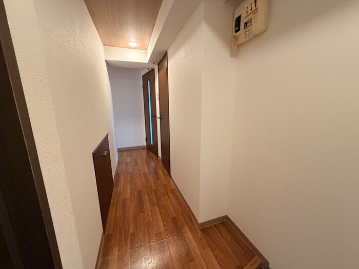 物件内観写真14　(玄関)