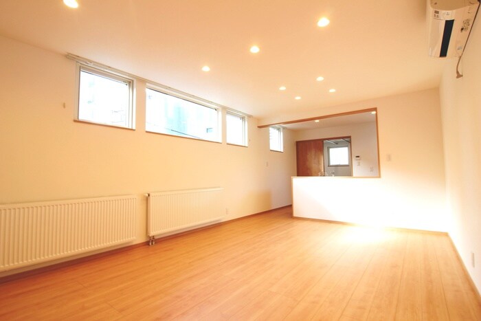 物件内観写真3　(居室)