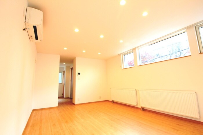 物件内観写真4　(居室)