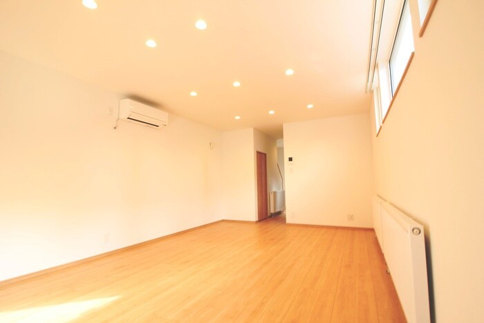 物件内観写真5　(居室)