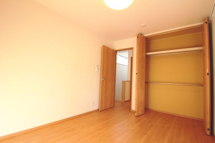 物件内観写真11　(居室)