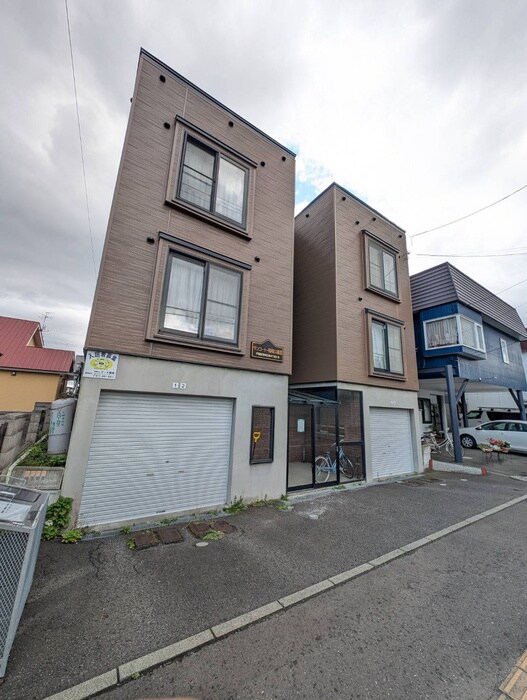 物件外観写真1　(外観写真)