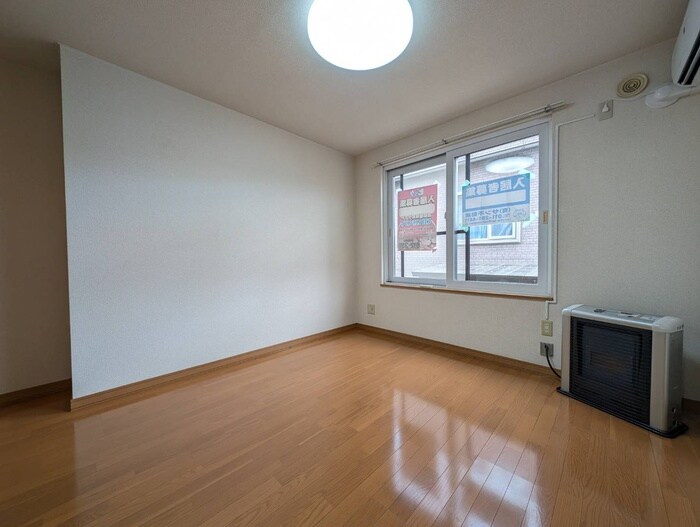 物件内観写真9　(居室)