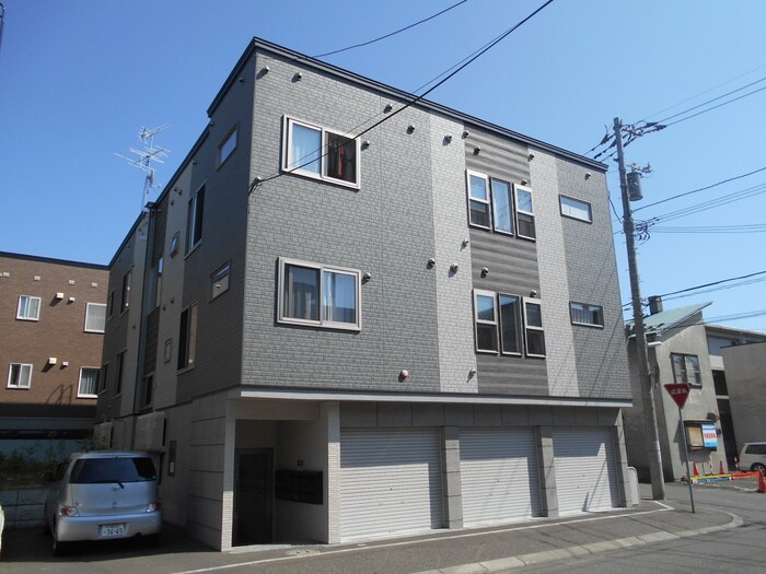 物件外観写真1　(外観写真)