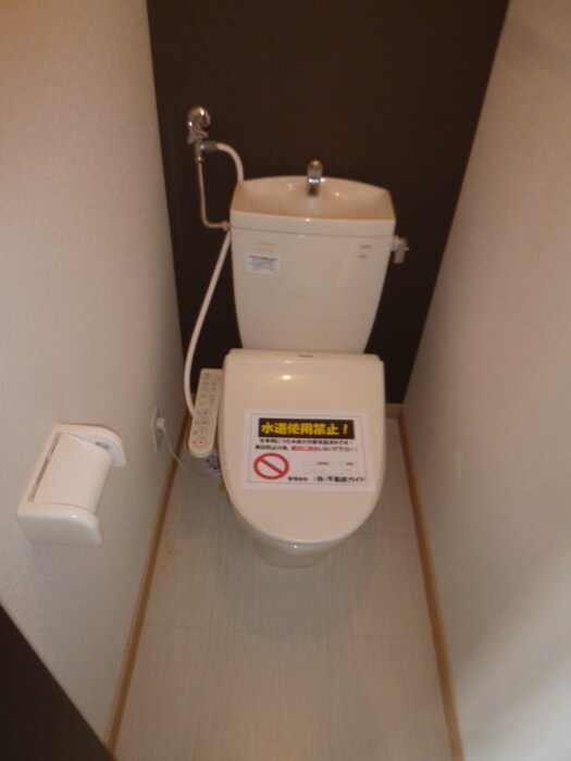 物件内観写真14　(トイレ)