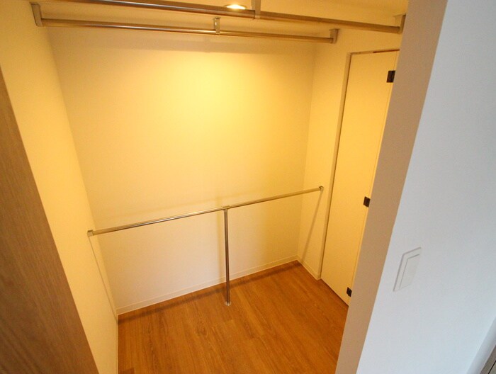 物件内観写真13　(収納)