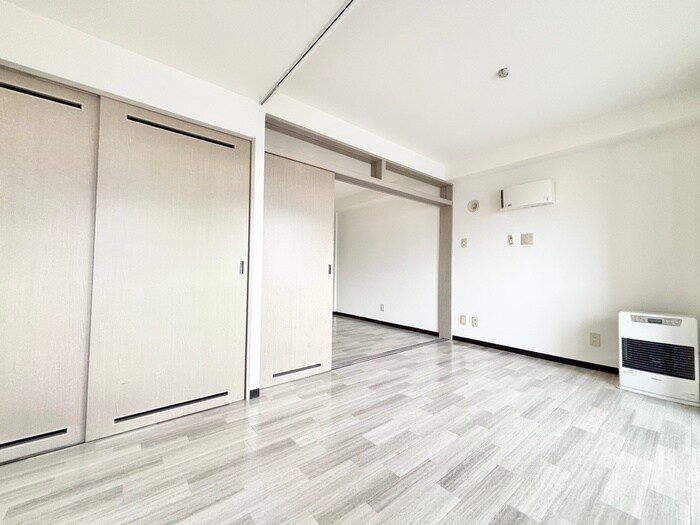 物件内観写真10　(居室)